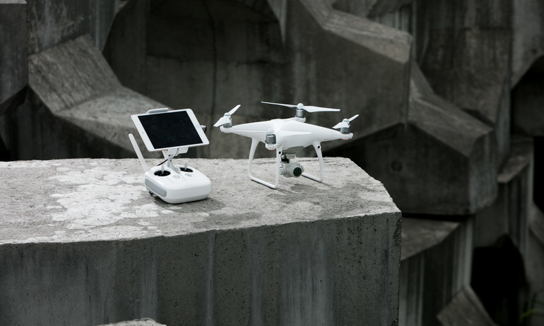 dji phantom 4 advanced